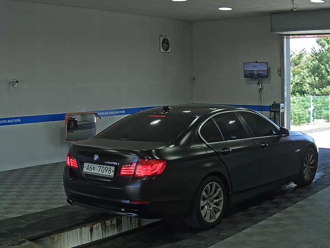 BMW 5 SERIES (6TH GEN) 528i 2013 - zdjęcie 5