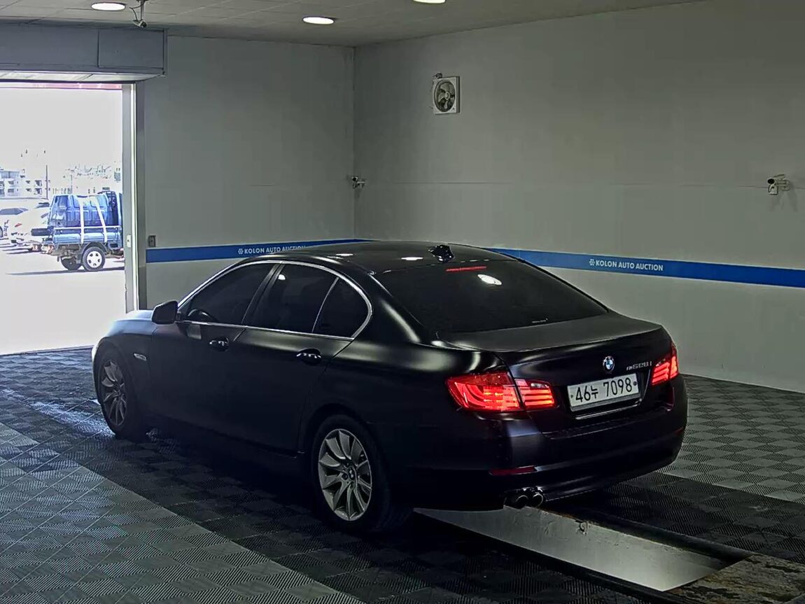 BMW 5 SERIES (6TH GEN) 528i 2013 - zdjęcie 6