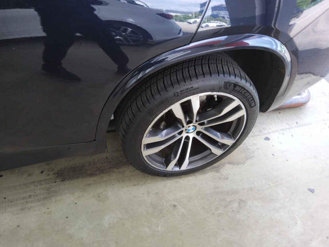BMW X5 (3RD GEN) M50d xDRIVE 2015 - zdjęcie 23