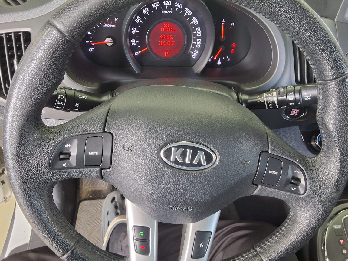 KIA SPORTAGE R DIESEL R2.0 2WD TLX PREMIUM 2011 - zdjęcie 17