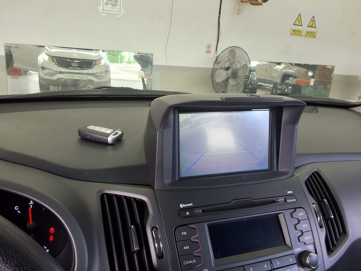 KIA SPORTAGE R DIESEL R2.0 2WD TLX PREMIUM 2011 - zdjęcie 18