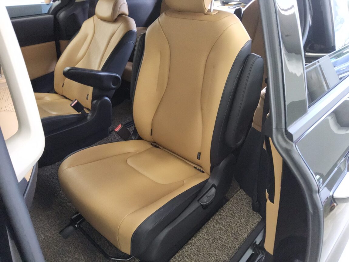 KIA NEW CARNIVAL (KA4) 9-SEATER DIESEL NOBLESSE 2021 - zdjęcie 11