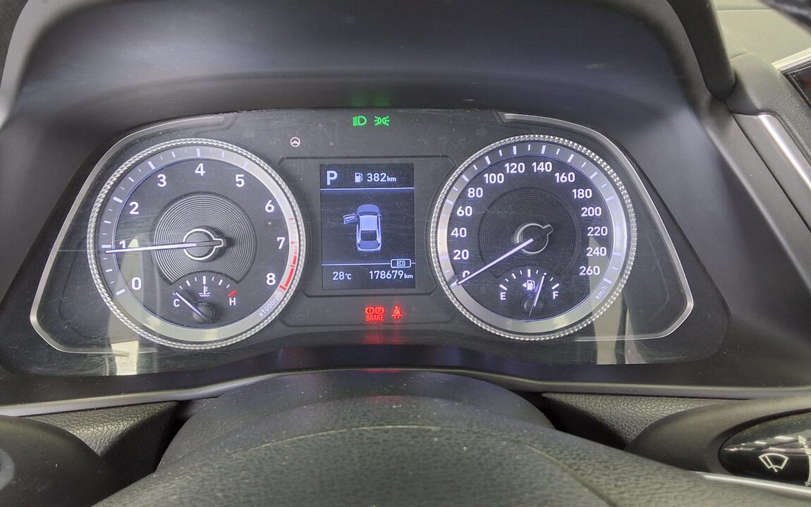 HYUNDAI SONATA (DN8) G2.0 PREMIUM 2020 - zdjęcie 9
