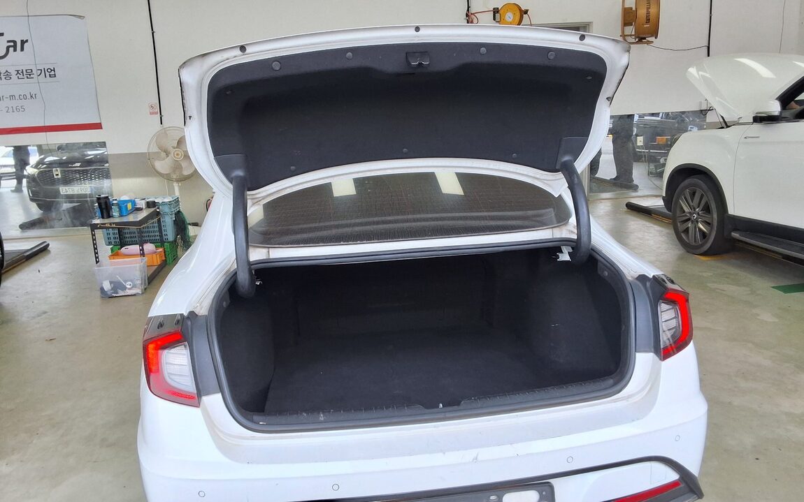 HYUNDAI SONATA (DN8) G2.0 PREMIUM 2020 - zdjęcie 15
