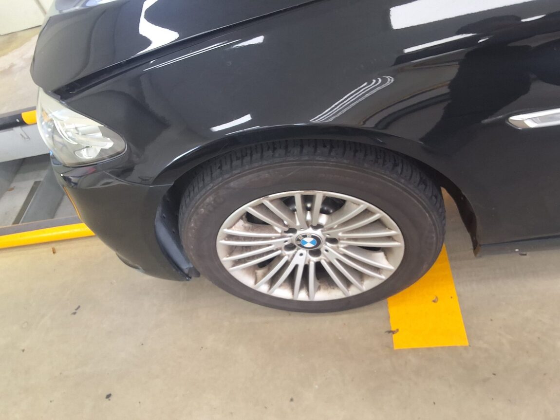BMW 5 SERIES (6TH GEN) 520d 2015 - zdjęcie 18