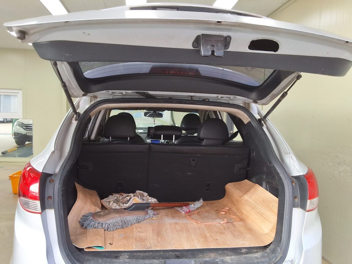 HYUNDAI TUCSON ix DIESEL R20 2WD LX20 LUXURY 2011 - zdjęcie 16
