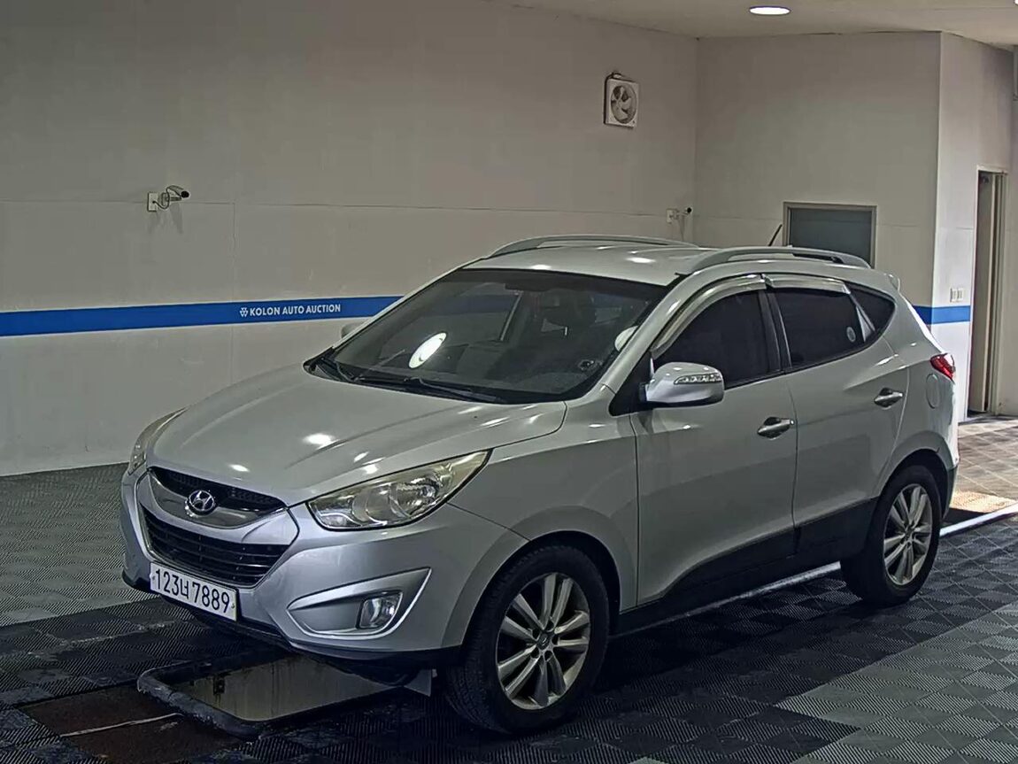 HYUNDAI TUCSON ix DIESEL R20 2WD LX20 LUXURY 2011 - zdjęcie 2