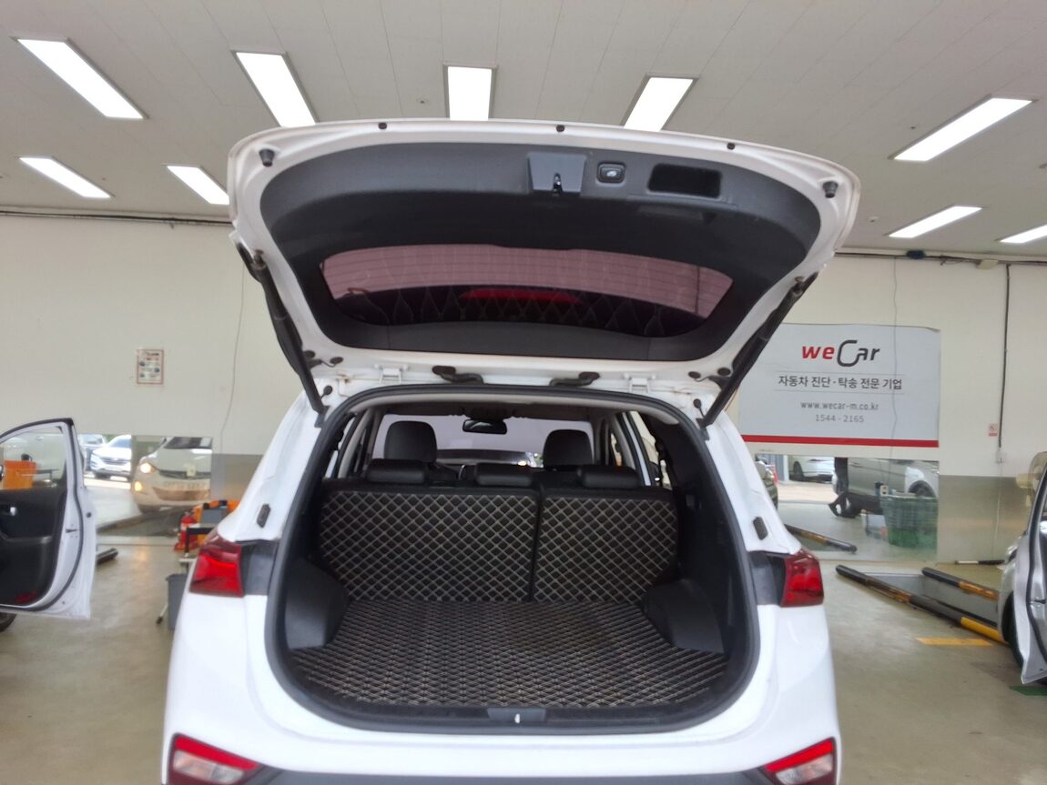 HYUNDAI SANTA FE (TM) R2.0 2WD EXCLUSIVE 2019 - zdjęcie 16