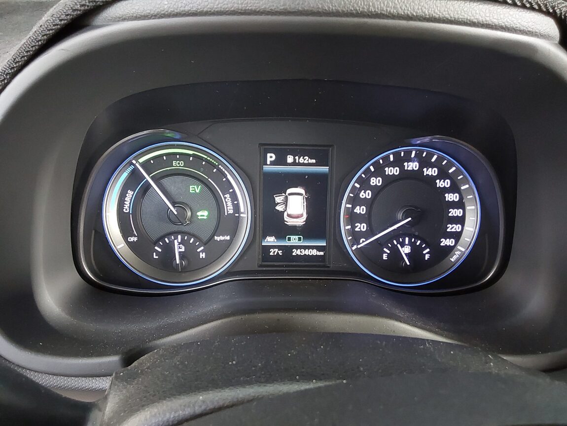 HYUNDAI KONA HYBRID 1.6 HEV PREMIUM SPECIAL 2020 - zdjęcie 9