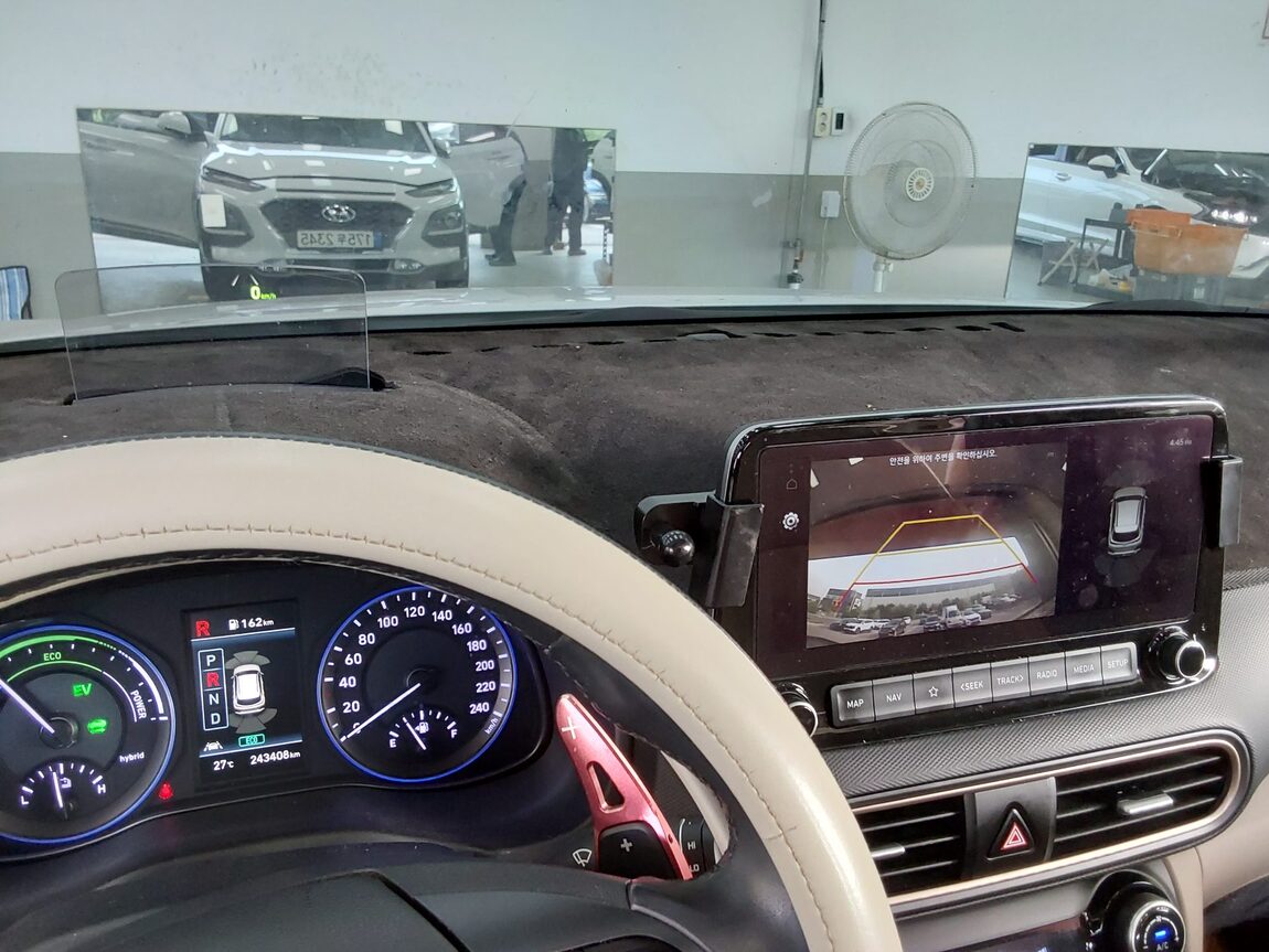 HYUNDAI KONA HYBRID 1.6 HEV PREMIUM SPECIAL 2020 - zdjęcie 17