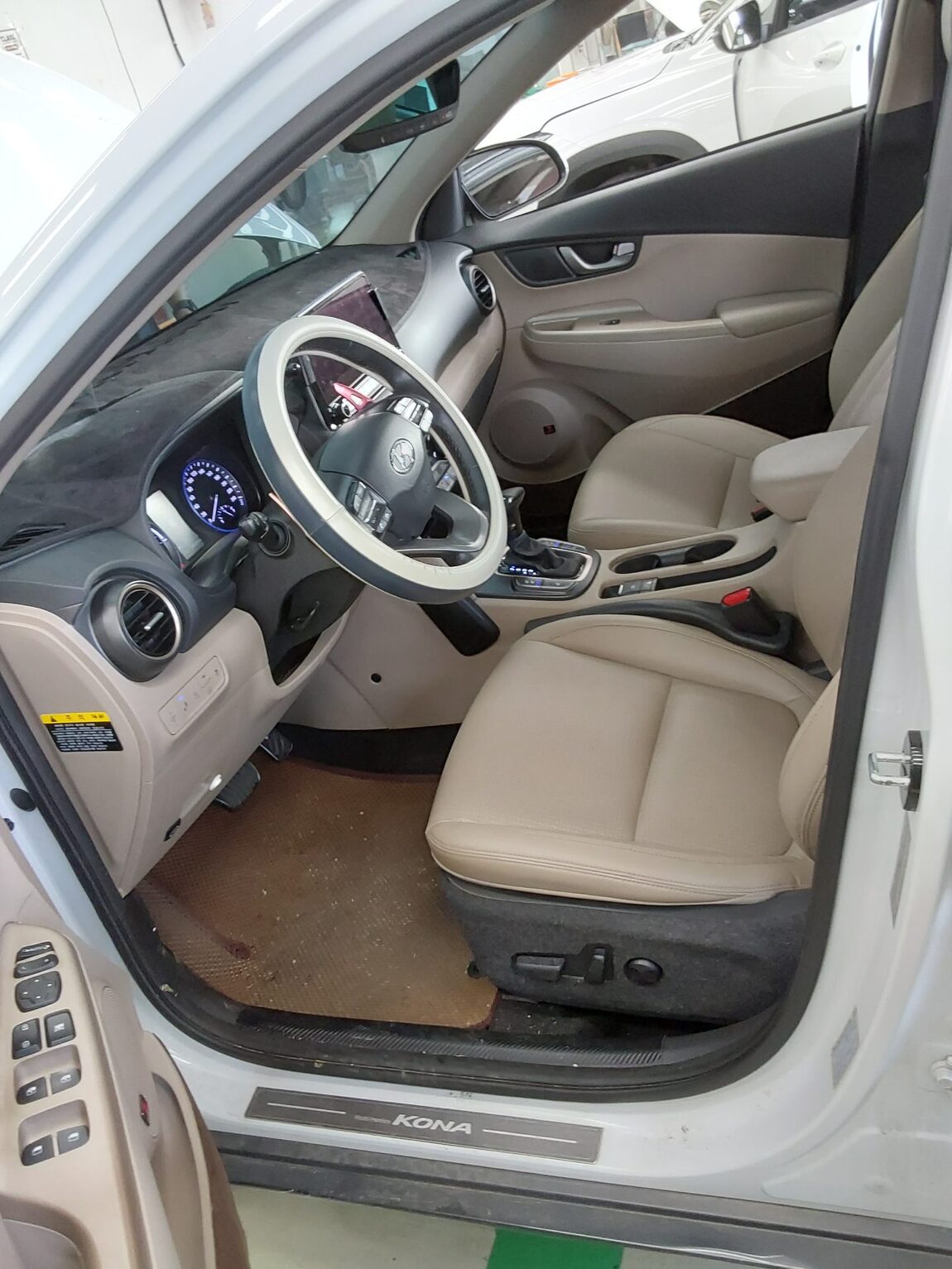 HYUNDAI KONA HYBRID 1.6 HEV PREMIUM SPECIAL 2020 - zdjęcie 10