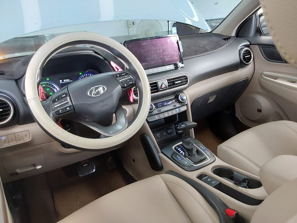 HYUNDAI KONA HYBRID 1.6 HEV PREMIUM SPECIAL 2020 - zdjęcie 11