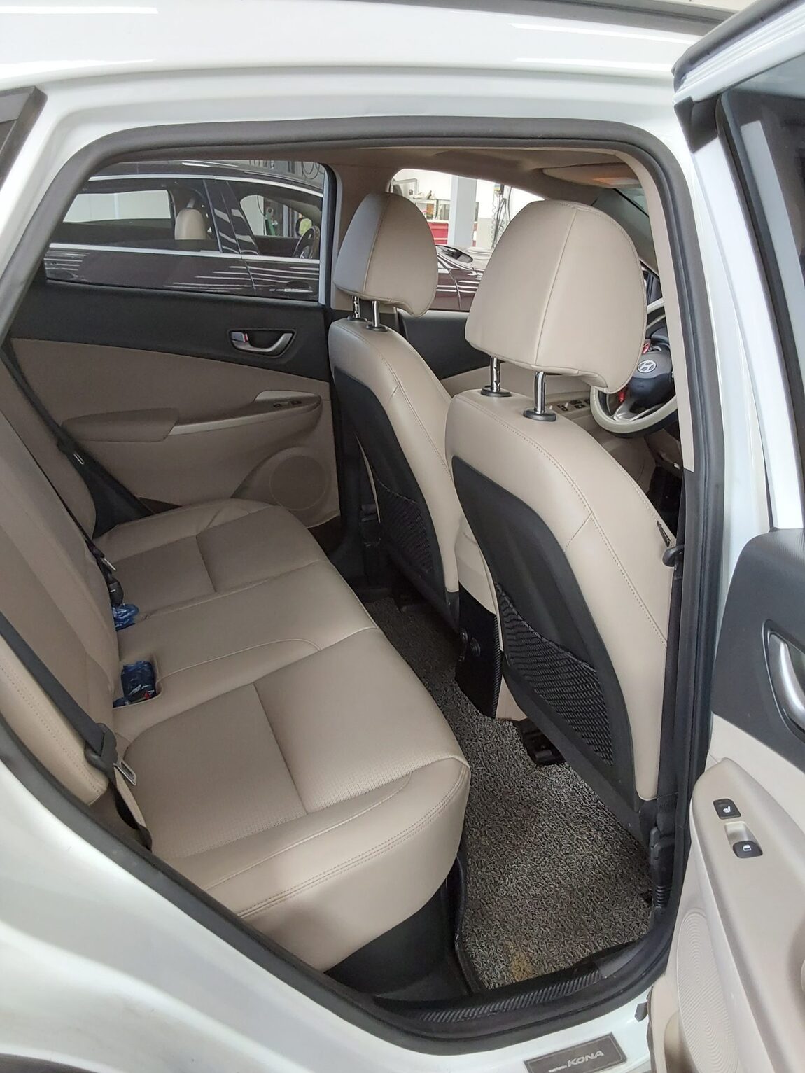 HYUNDAI KONA HYBRID 1.6 HEV PREMIUM SPECIAL 2020 - zdjęcie 13