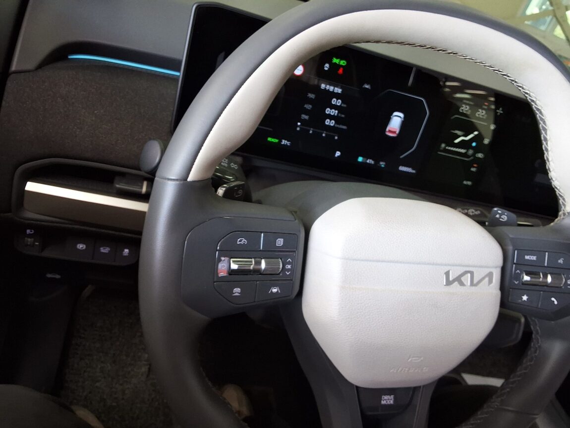 KIA EV3 LONG RANGE GT LINE 2025 - zdjęcie 23