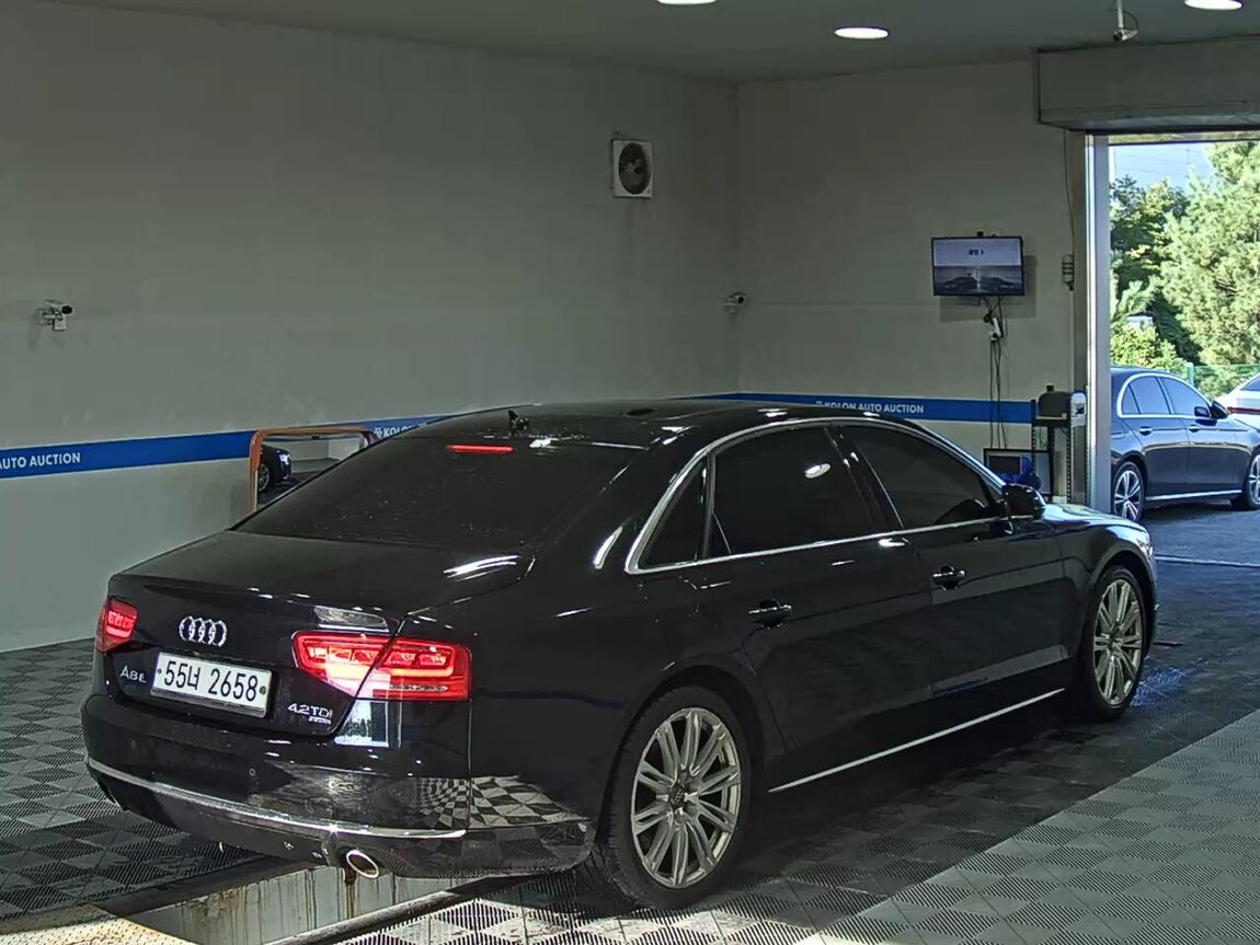 AUDI A8 (3RD GEN) 4.2 TDI QUATTRO LWB 5 SEAT 2014 - zdjęcie 5
