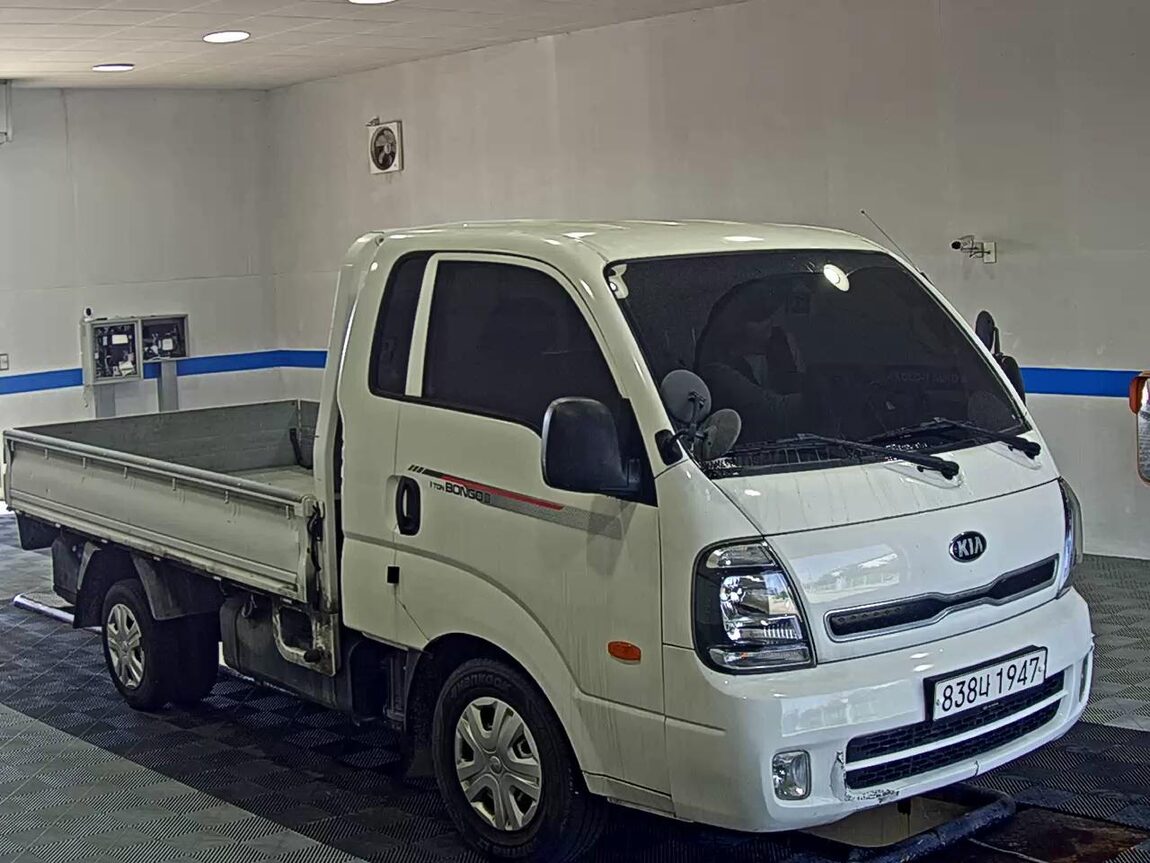 KIA THE NEW BONGO III CARGO 1 TON KING CAB EXTRA LONG WHEELBASE L LITE 2020 - zdjęcie 3