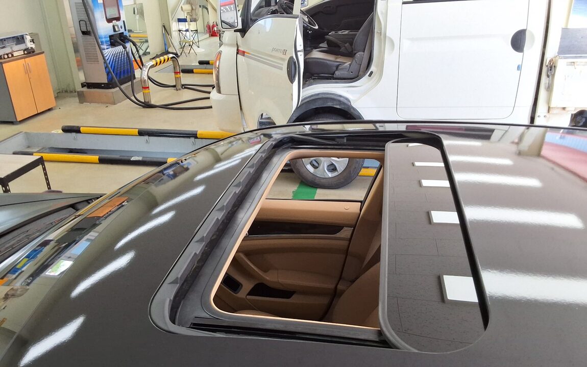 PORSCHE PANAMERA 4.8 4S 2011 - zdjęcie 21