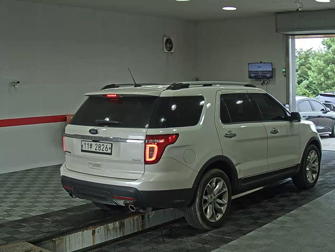 FORD EXPLORER (5TH GEN) 3.5 V6 4WD LIMITED 2015 - zdjęcie 5