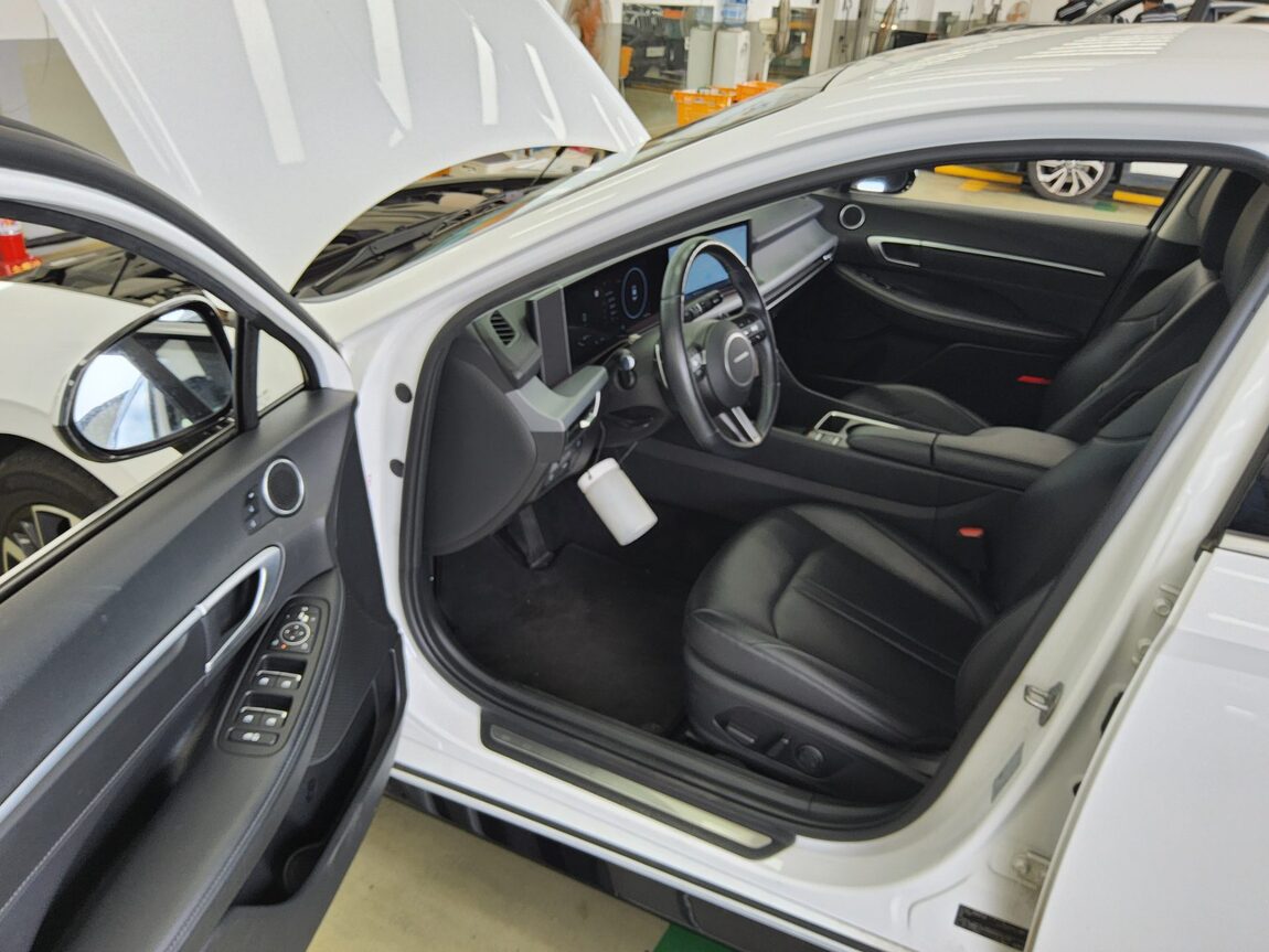 HYUNDAI SONATA THE EDGE GASOLINE 2.0 PREMIUM 2024 - zdjęcie 10