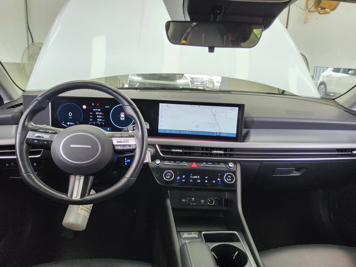HYUNDAI SONATA THE EDGE GASOLINE 2.0 PREMIUM 2024 - zdjęcie 11