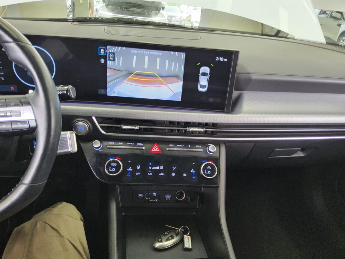 HYUNDAI SONATA THE EDGE GASOLINE 2.0 PREMIUM 2024 - zdjęcie 18