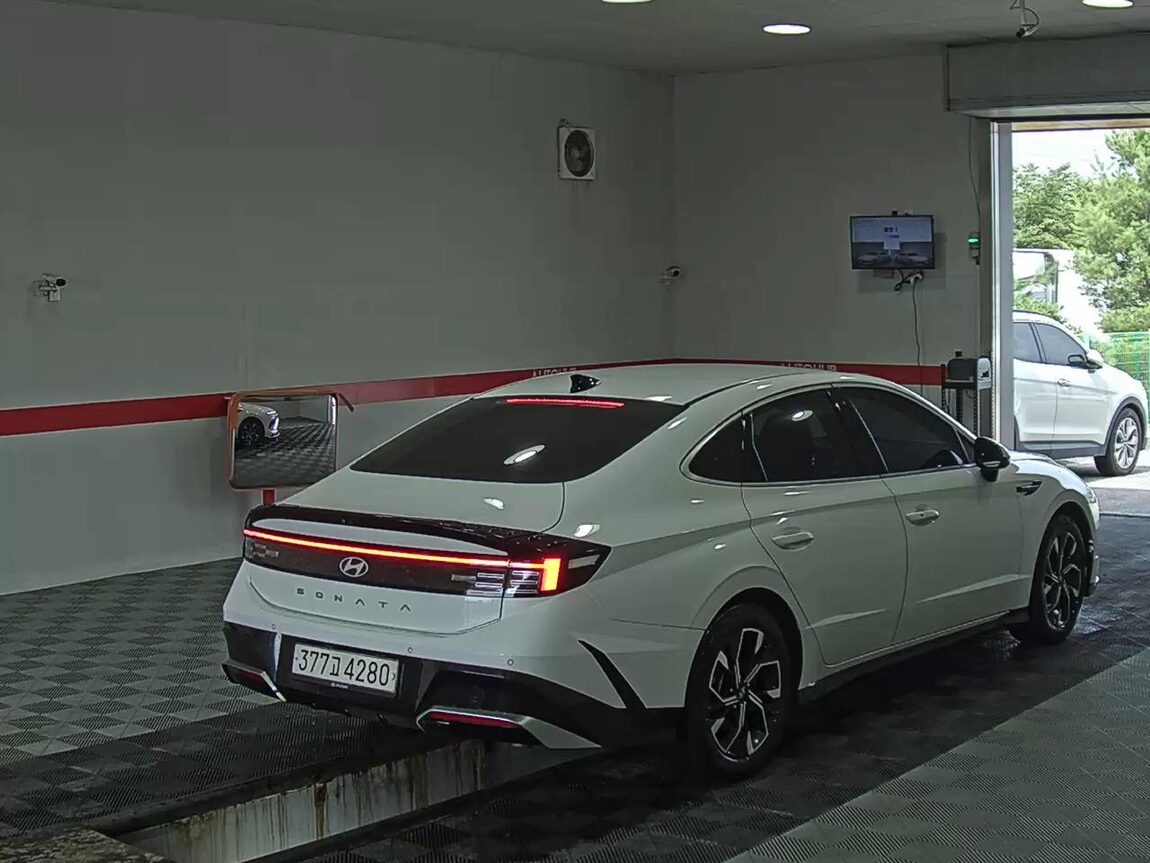 HYUNDAI SONATA THE EDGE GASOLINE 2.0 PREMIUM 2024 - zdjęcie 5