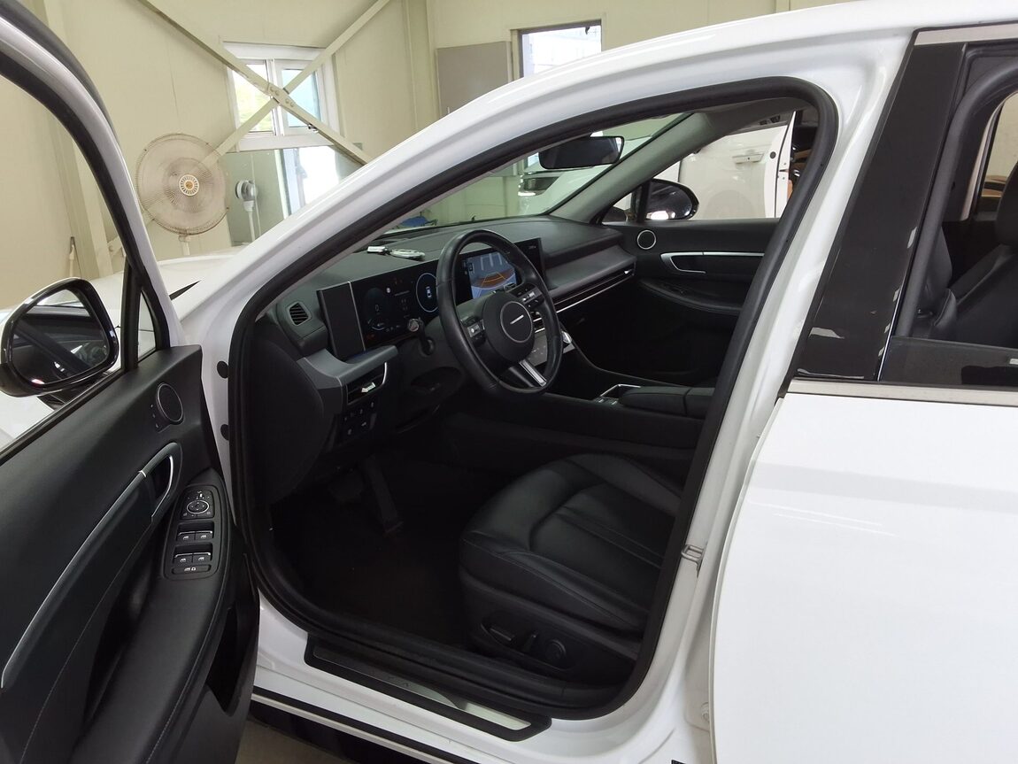 HYUNDAI SONATA THE EDGE GASOLINE 2.0 PREMIUM 2024 - zdjęcie 11