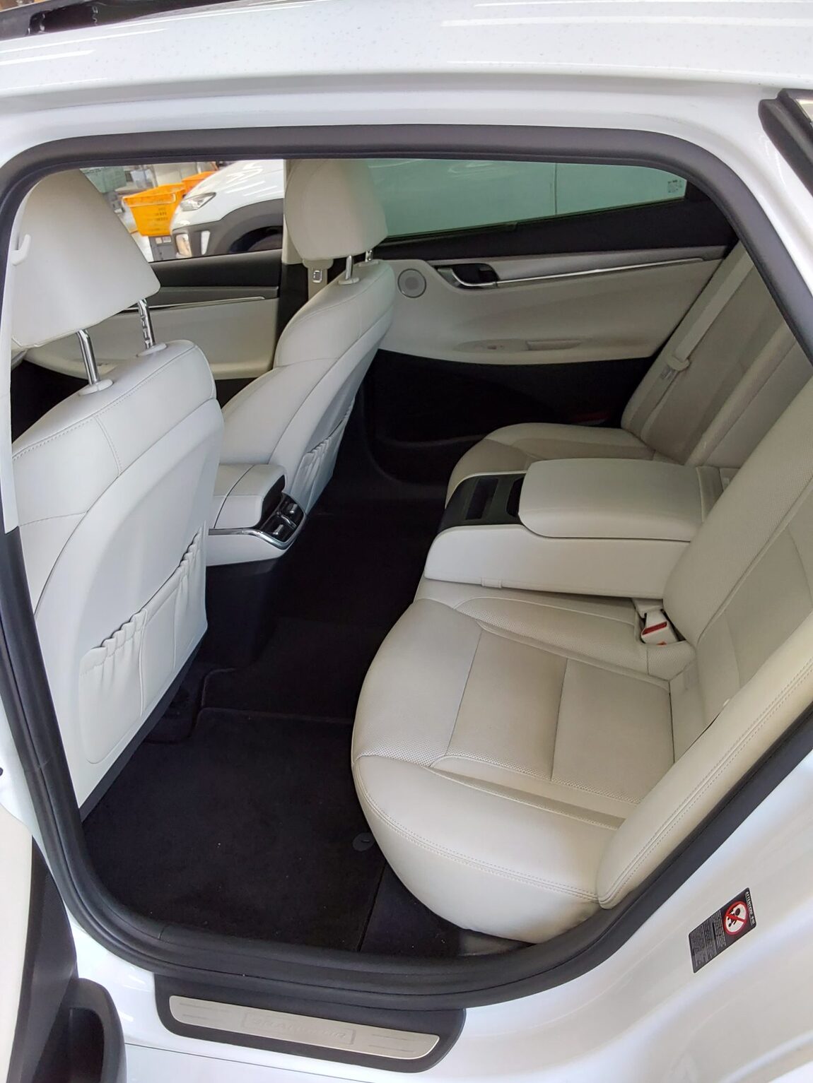 HYUNDAI THE NEW GRANDEUR IG GASOLINE 2.5 LE BLANC 2023 - zdjęcie 12