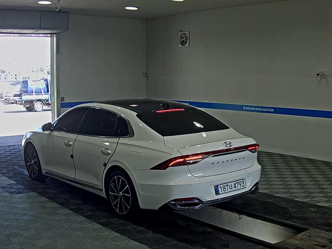 HYUNDAI THE NEW GRANDEUR IG GASOLINE 2.5 LE BLANC 2023 - zdjęcie 6
