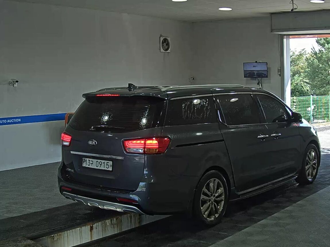 KIA ALL NEW CARNIVAL 9-SEATER DIESEL PRESTIGE 2016 - zdjęcie 5