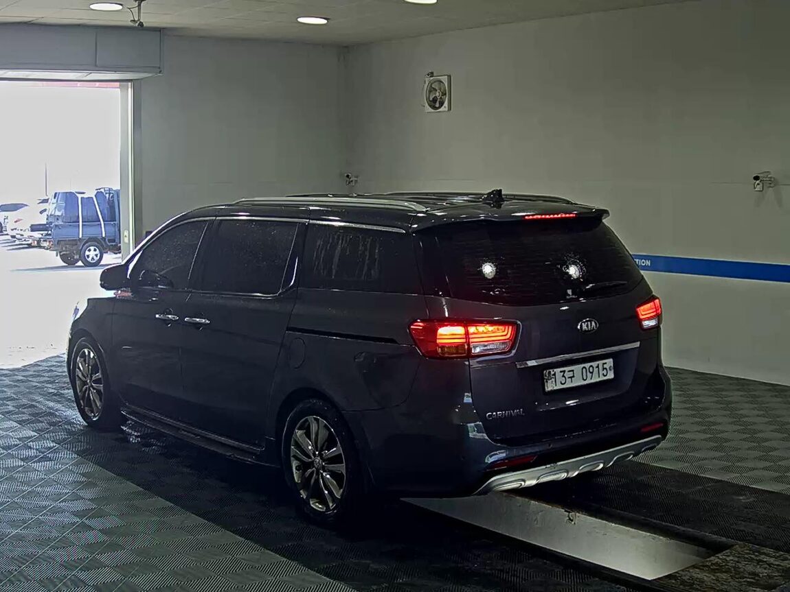 KIA ALL NEW CARNIVAL 9-SEATER DIESEL PRESTIGE 2016 - zdjęcie 6