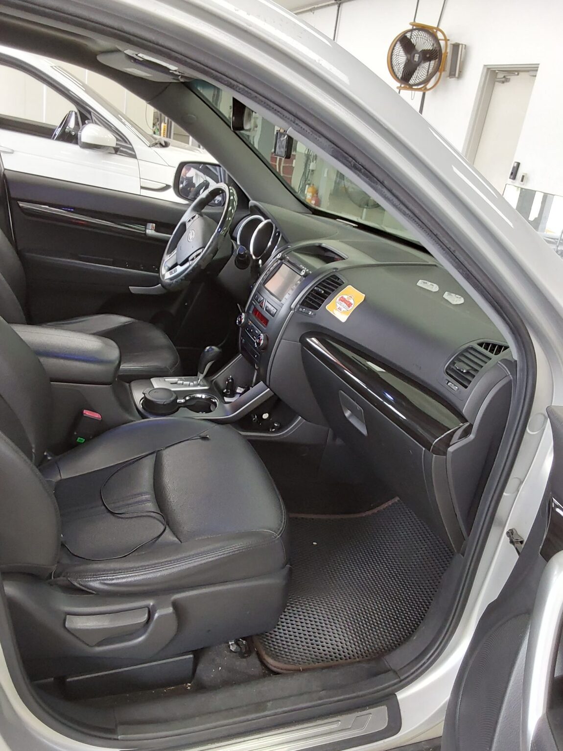 KIA SORENTO R DIESEL 2.0 2WD TLX PREMIUM 2010 - zdjęcie 14