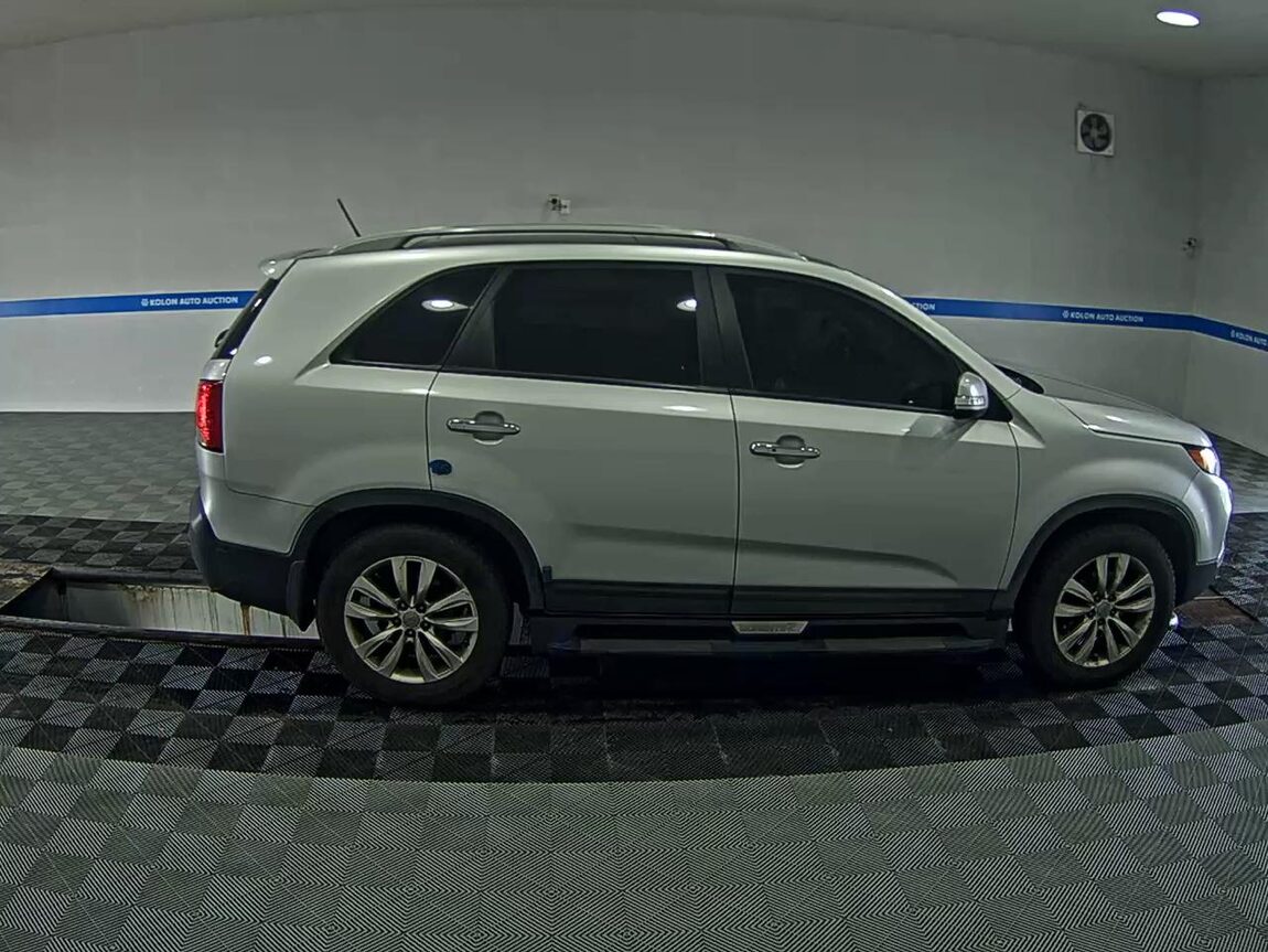 KIA SORENTO R DIESEL 2.0 2WD TLX PREMIUM 2010 - zdjęcie 4