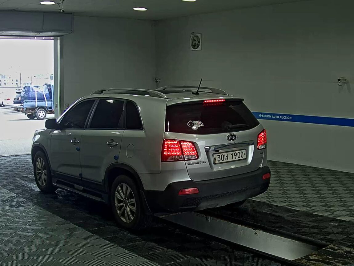 KIA SORENTO R DIESEL 2.0 2WD TLX PREMIUM 2010 - zdjęcie 6