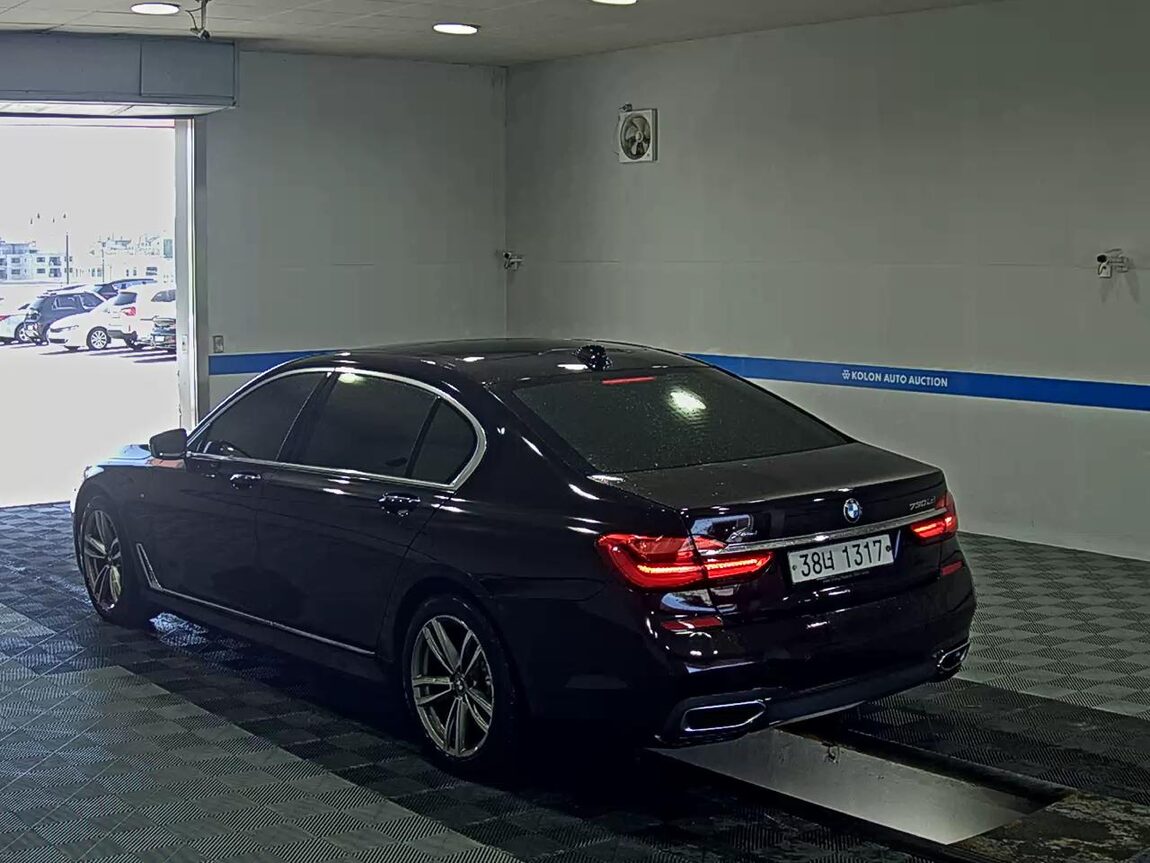 BMW 7 SERIES (6TH GEN) 730Ld xDRIVE M SPORT PACK 2018 - zdjęcie 6