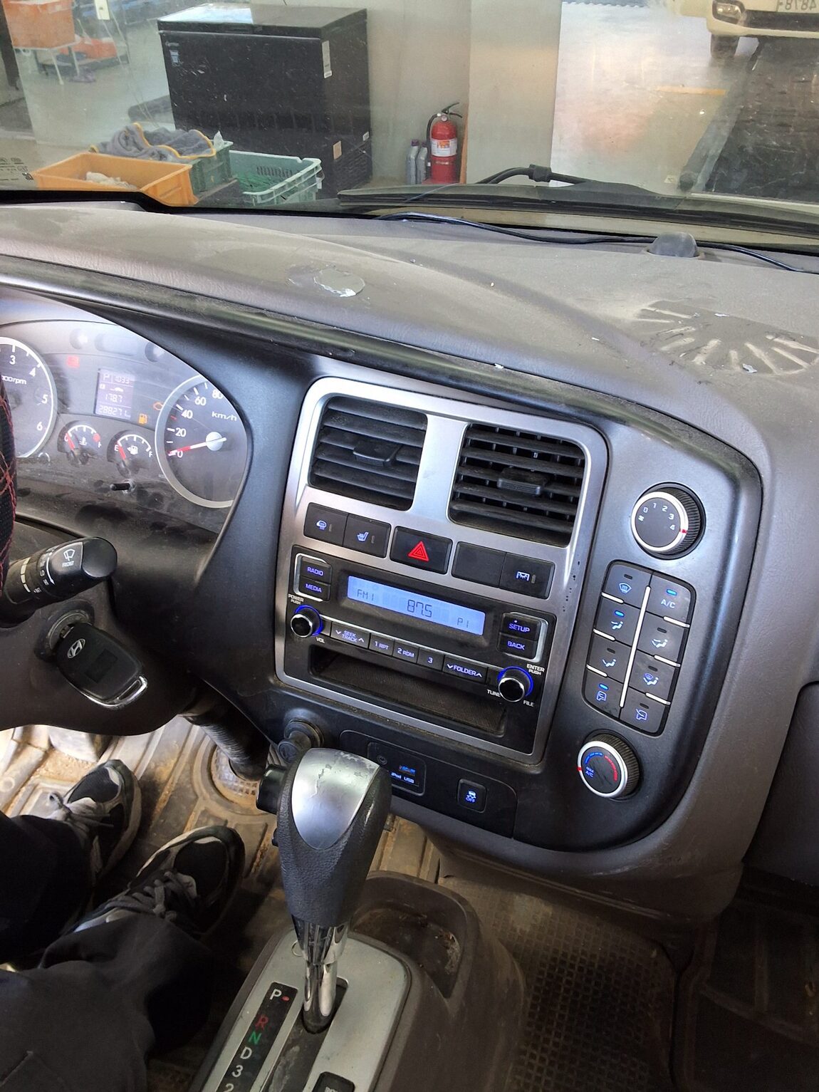 HYUNDAI PORTER II WING BODY MANUAL 2017 - zdjęcie 15