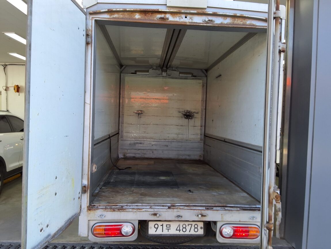 HYUNDAI PORTER II WING BODY MANUAL 2017 - zdjęcie 13