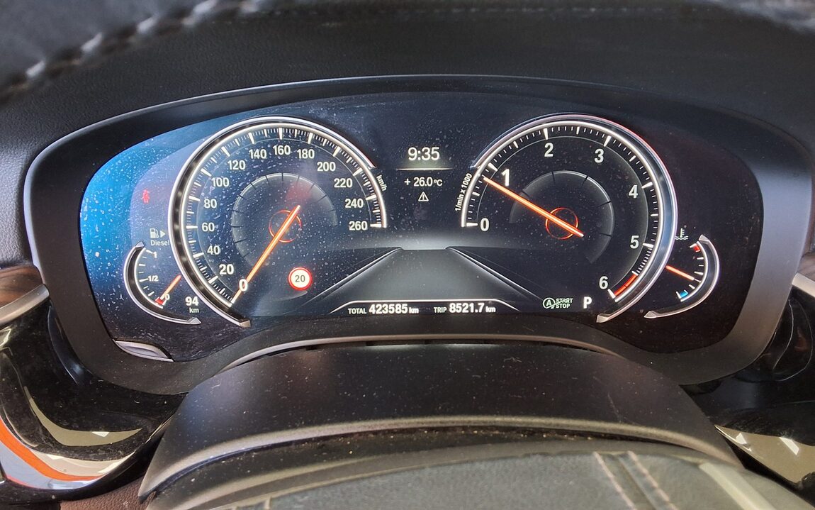 BMW 5 SERIES (7TH GEN) 520d xDRIVE M SPORT PACK PLUS 2017 - zdjęcie 9