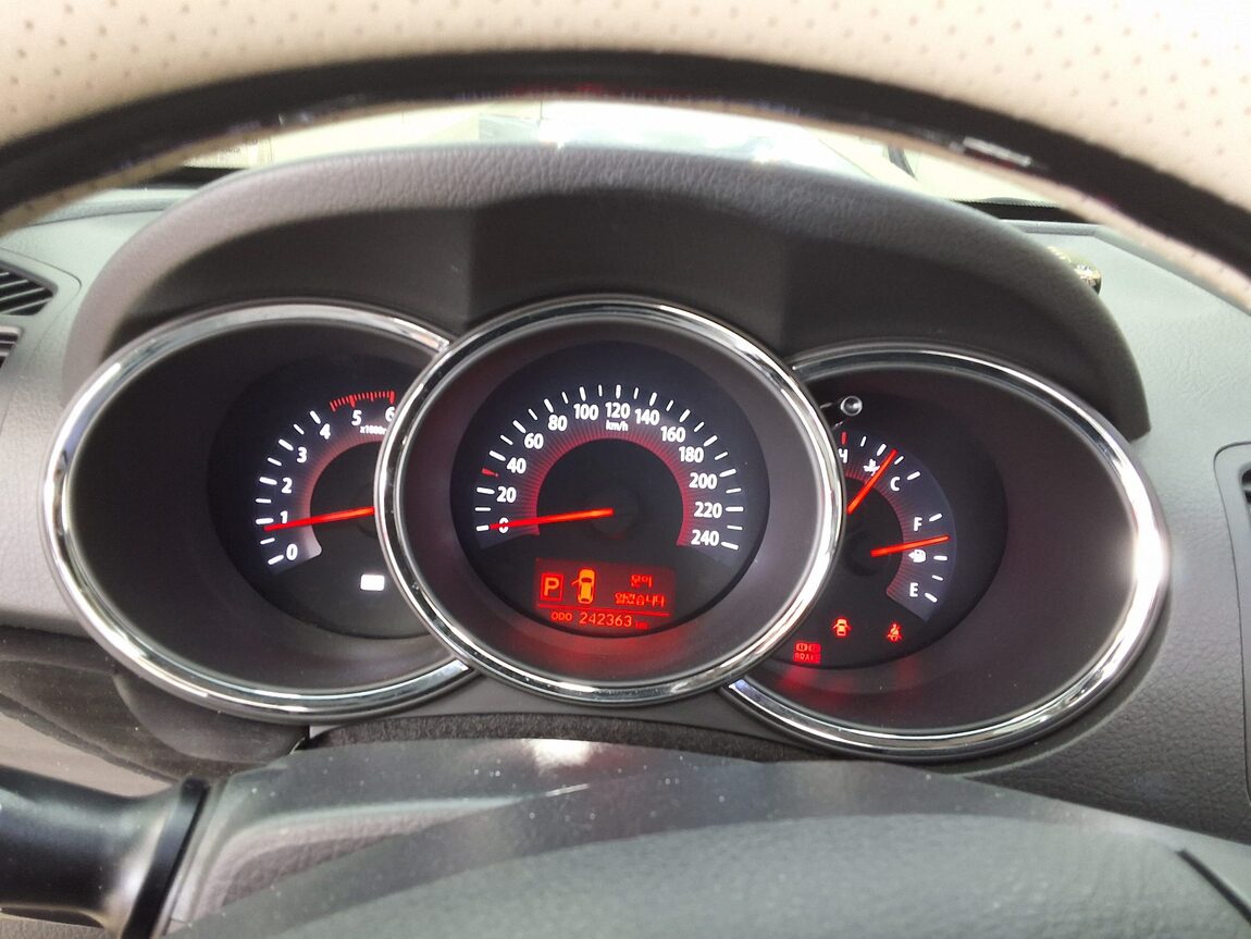 KIA SORENTO R DIESEL 2.0 2WD LIMITED PREMIUM 2010 - zdjęcie 10