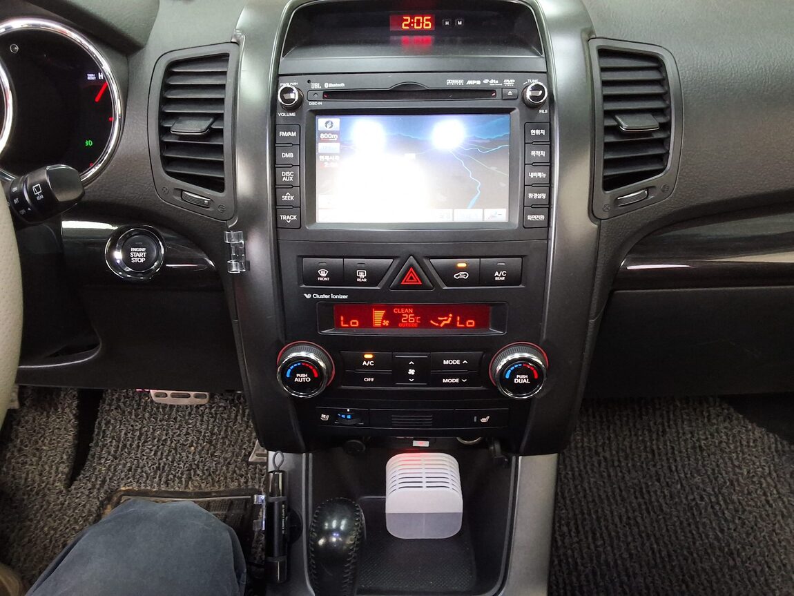 KIA SORENTO R DIESEL 2.0 2WD LIMITED PREMIUM 2010 - zdjęcie 24