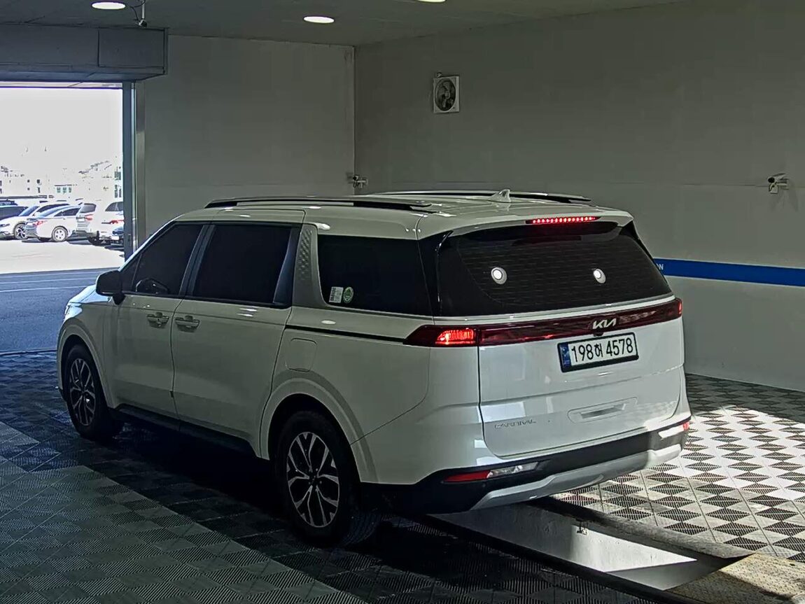 KIA NEW CARNIVAL (KA4) 9-SEATER DIESEL PRESTIGE 2023 - zdjęcie 6
