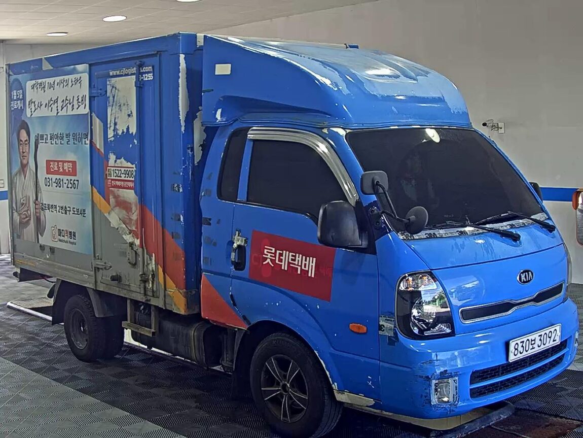 KIA BONGO III CARGO CRDi KING CAB EXTRA LONG WHEELBASE 2015 - zdjęcie 3