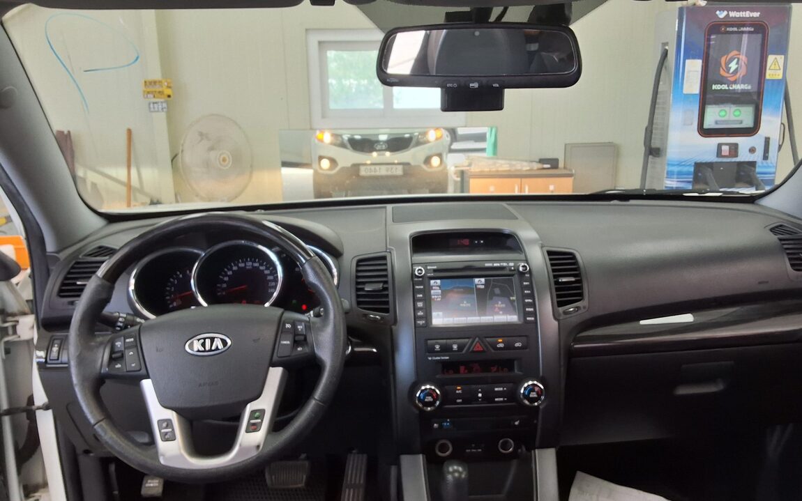 KIA SORENTO R DIESEL 2.0 2WD TLX LUXURY MODEL 2010 - zdjęcie 11
