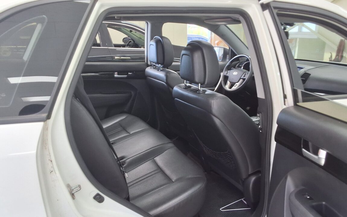 KIA SORENTO R DIESEL 2.0 2WD TLX LUXURY MODEL 2010 - zdjęcie 13