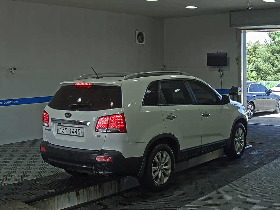 KIA SORENTO R DIESEL 2.0 2WD TLX LUXURY MODEL 2010 - zdjęcie 5
