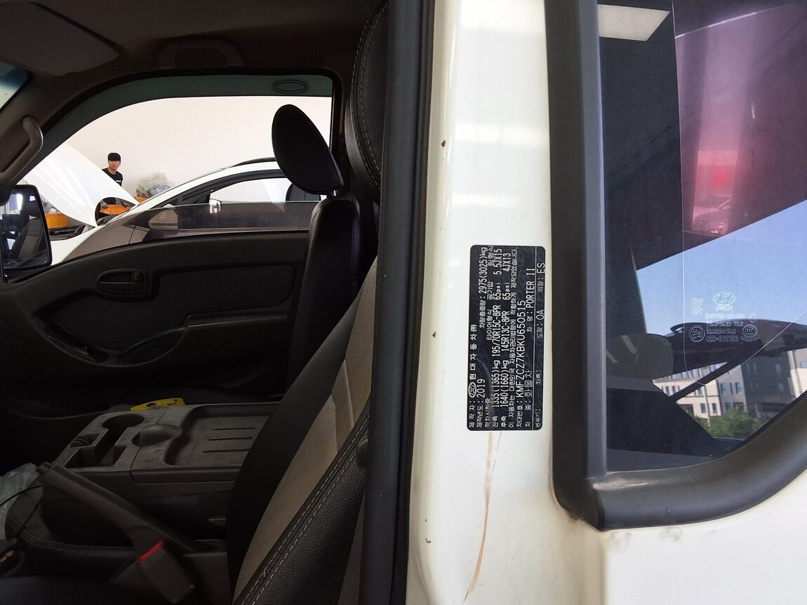 HYUNDAI PORTER II CRDi SUPER CAB EXTRA LONG WHEELBASE SMART 2019 - zdjęcie 14