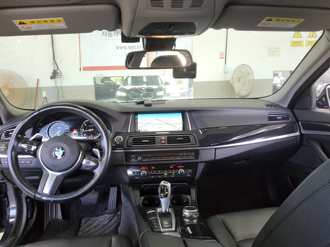 BMW 5 SERIES (6TH GEN) 520d xDRIVE M AERODYNAMIC PRO 2016 - zdjęcie 11