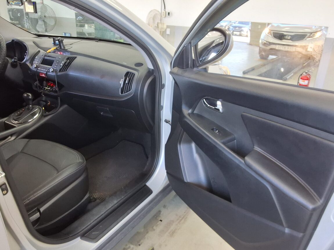 KIA SPORTAGE R DIESEL R2.0 2WD TLX LUXURY MODEL 2011 - zdjęcie 14