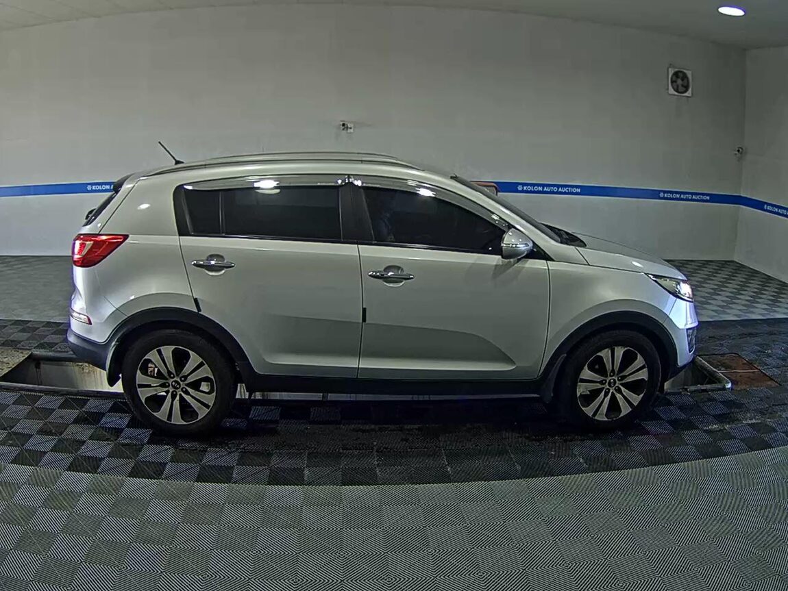 KIA SPORTAGE R DIESEL R2.0 2WD TLX LUXURY MODEL 2011 - zdjęcie 4