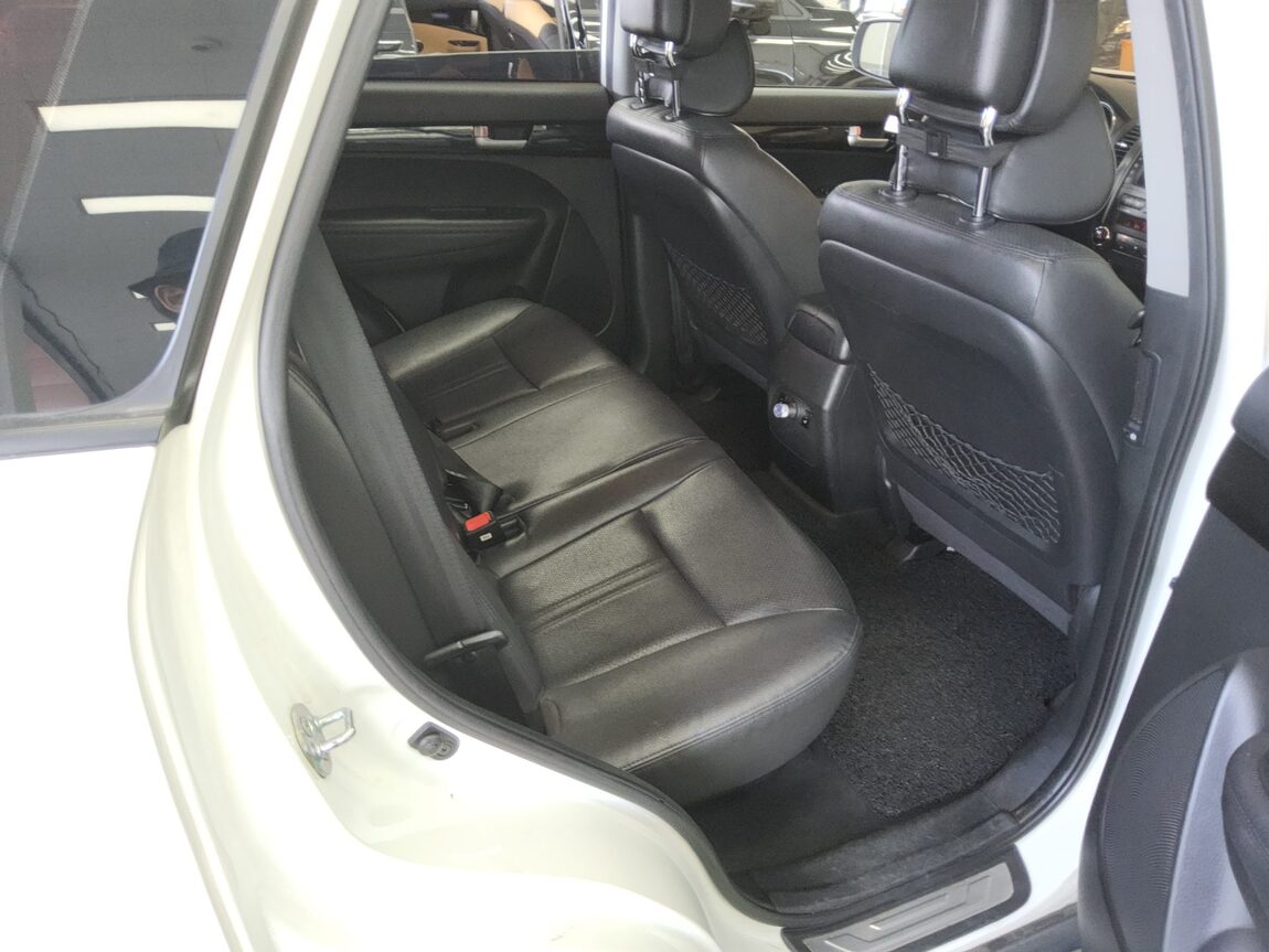 KIA SORENTO R DIESEL 2.0 2WD TLX LUXURY MODEL 2010 - zdjęcie 13